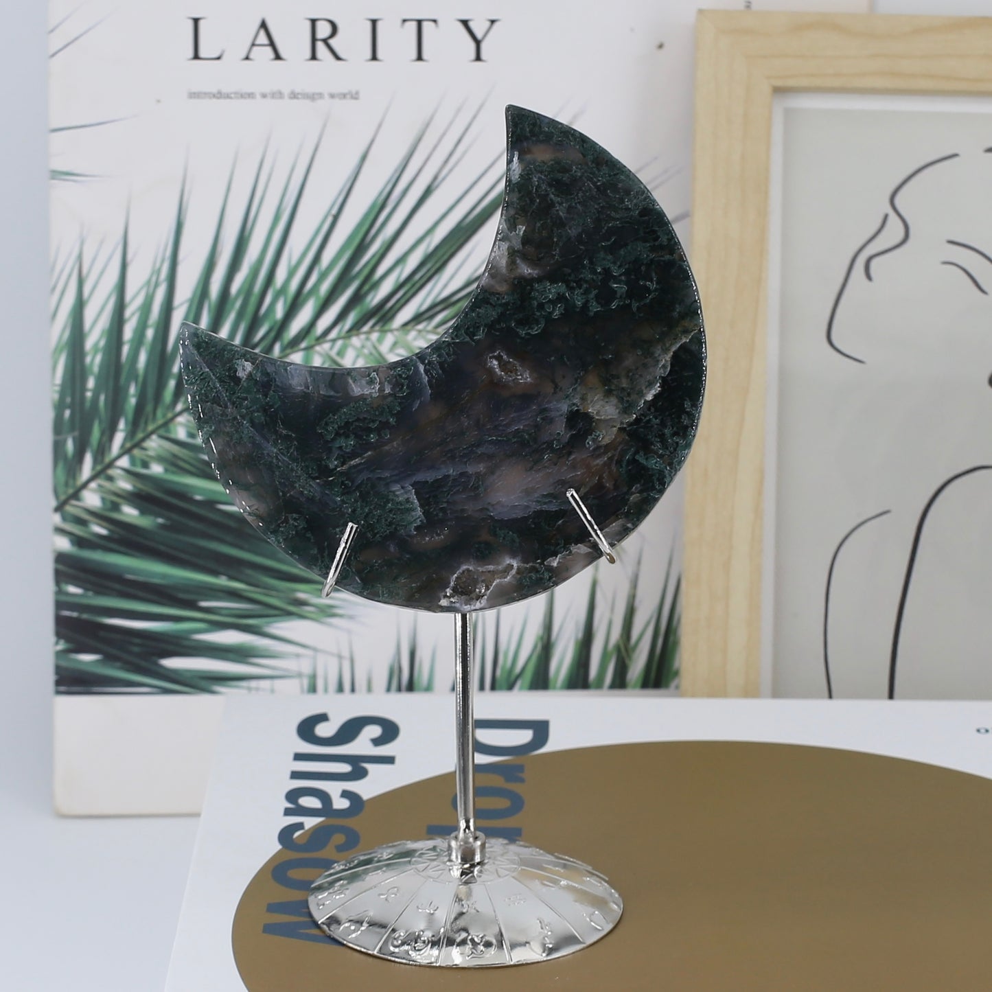 1 count "Handmade Labradorite Moon Ornament - Unique Decor with Celestial Allure" Moonstone Crystal Crystal Carvings