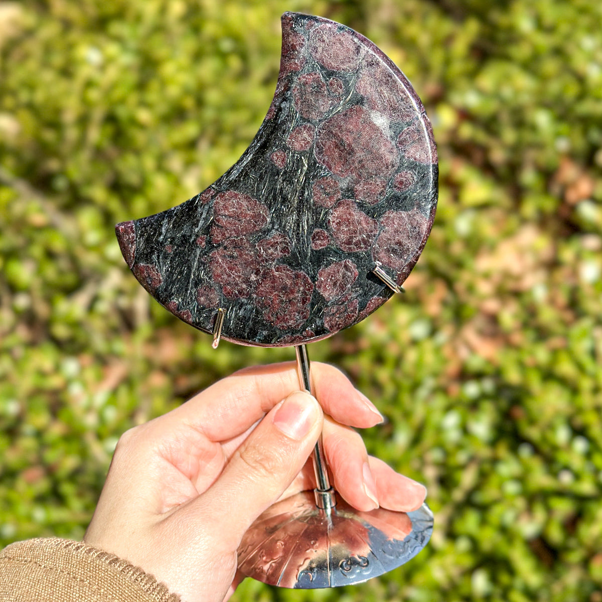 1 count "Handmade Labradorite Moon Ornament - Unique Decor with Celestial Allure" Moonstone Crystal Crystal Carvings